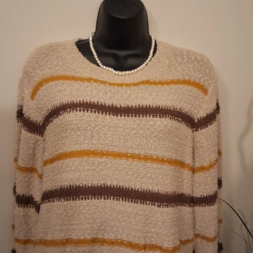 MASON & BELLE BOUCLE KNIT SWEATER SIZE LARGE